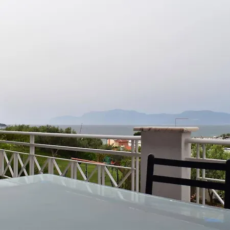 Maria / Chalkis, Villa Drosia (Central Greece)